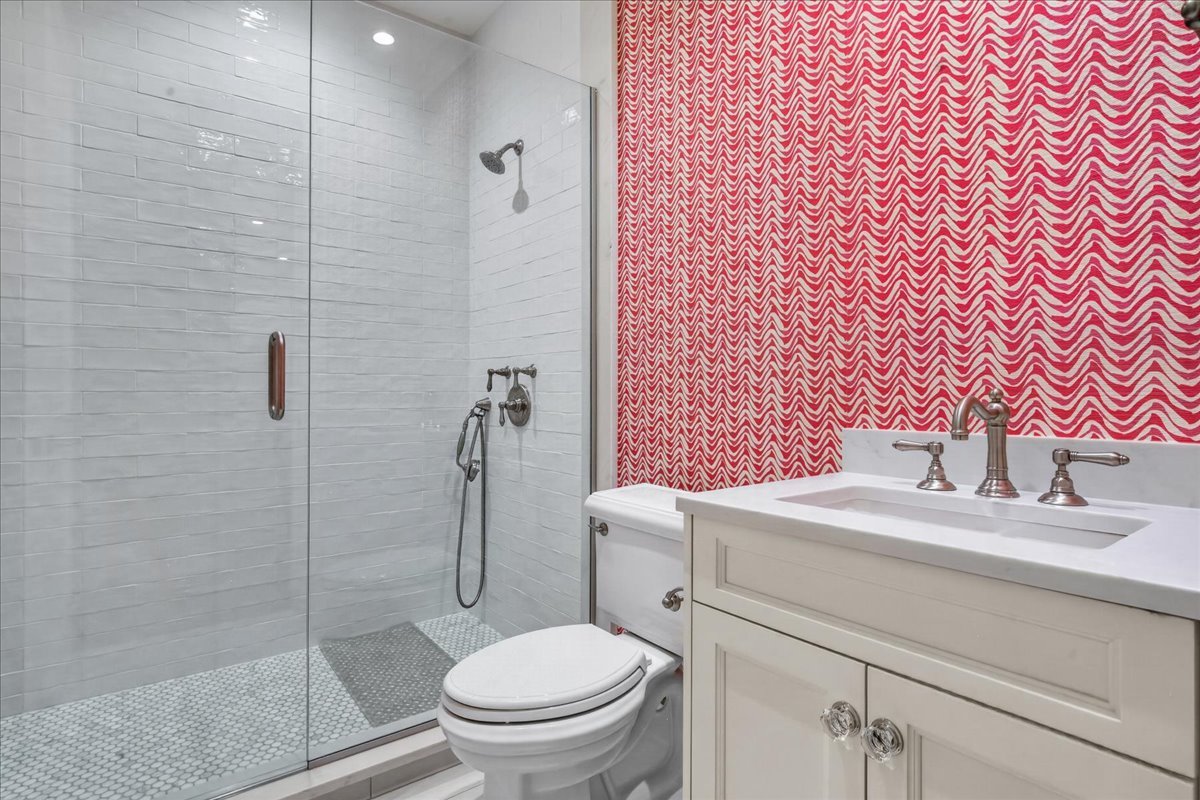 727 North McKinley Road, Unit 100 Lake Forest, IL 60045 - Photo 28 of 37 Gallery Image 28
