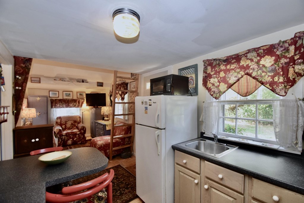 125 Shore Road, Unit 9 Truro, MA 02666 - Photo 11 of 15
