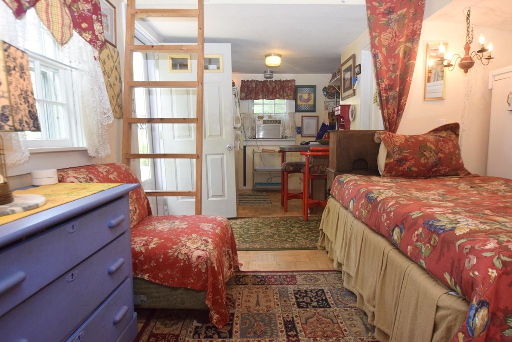 125 Shore Road, Unit 9 Truro, MA 02666 - Photo 9 of 15