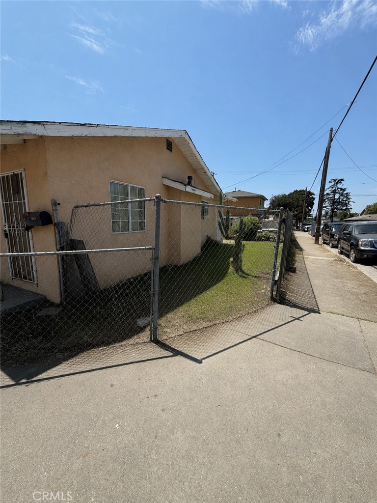 12800 Lambert Road Whittier, CA 90602 - Photo 3 of 4 Virtually enhanced, and decluttered