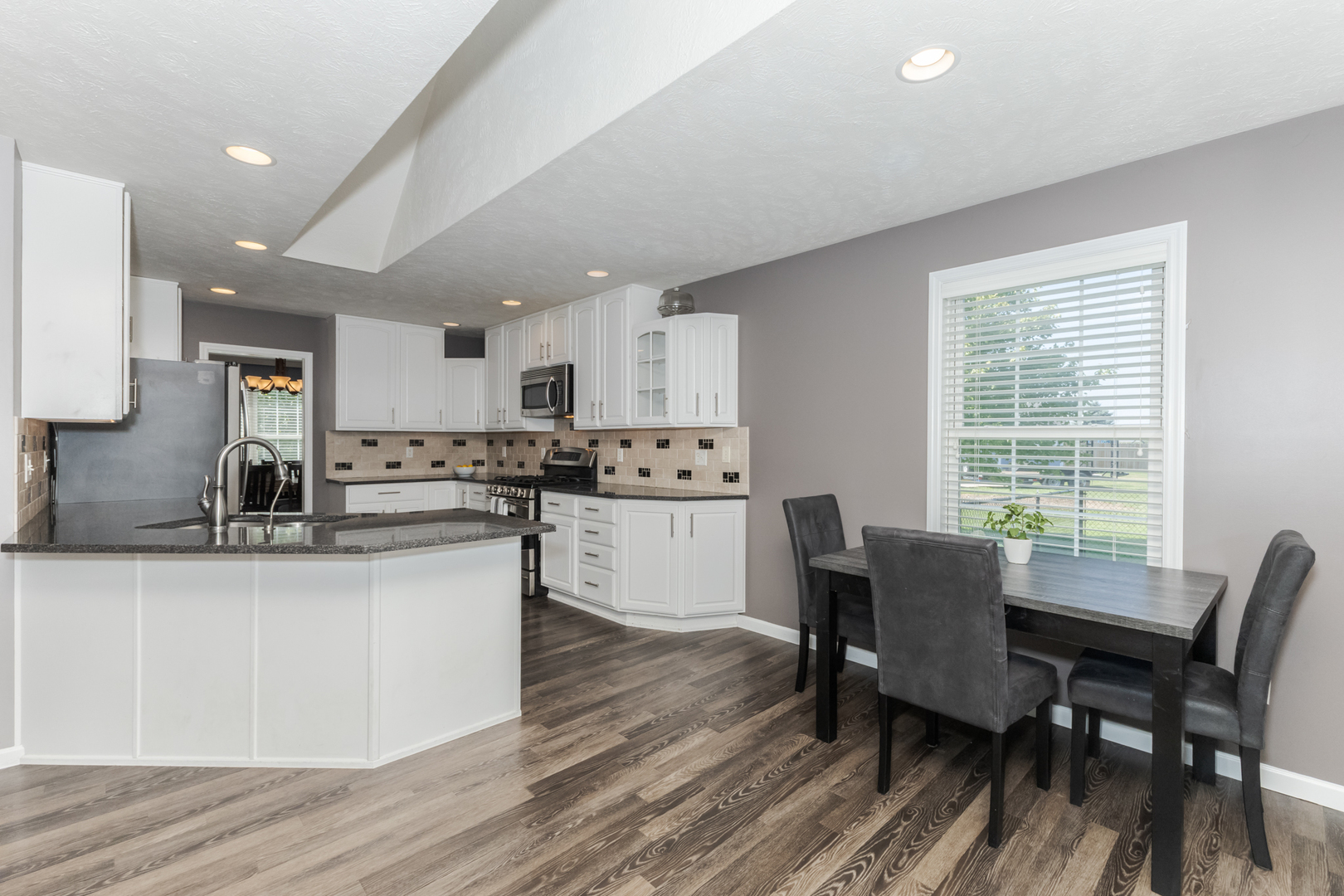 11 Fox Creek Road Towanda, IL 61776 - Photo 14 of 61