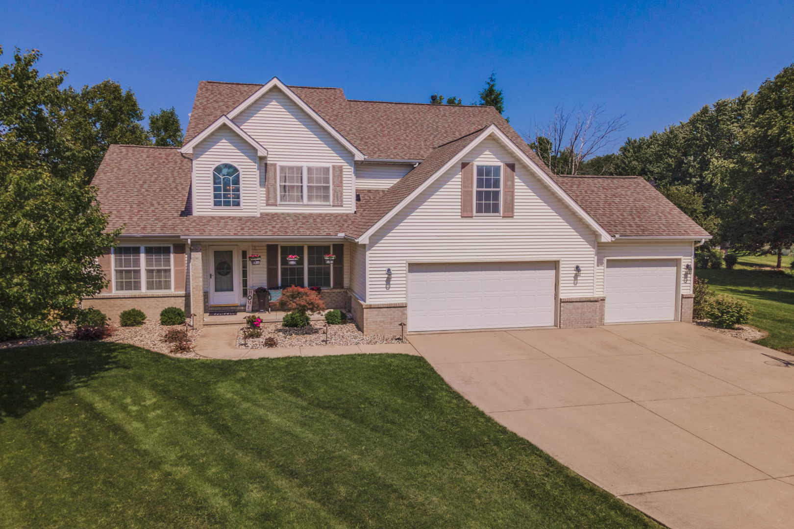 11 Fox Creek Road Towanda, IL 61776 - Photo 5 of 61