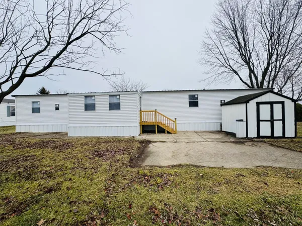 $58,000 | 604 West John Beers Road, Unit 2L, Stevensville, MI 49127