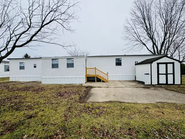 $62,900 | 604 West John Beers Road, Unit 2L, Stevensville, MI 49127