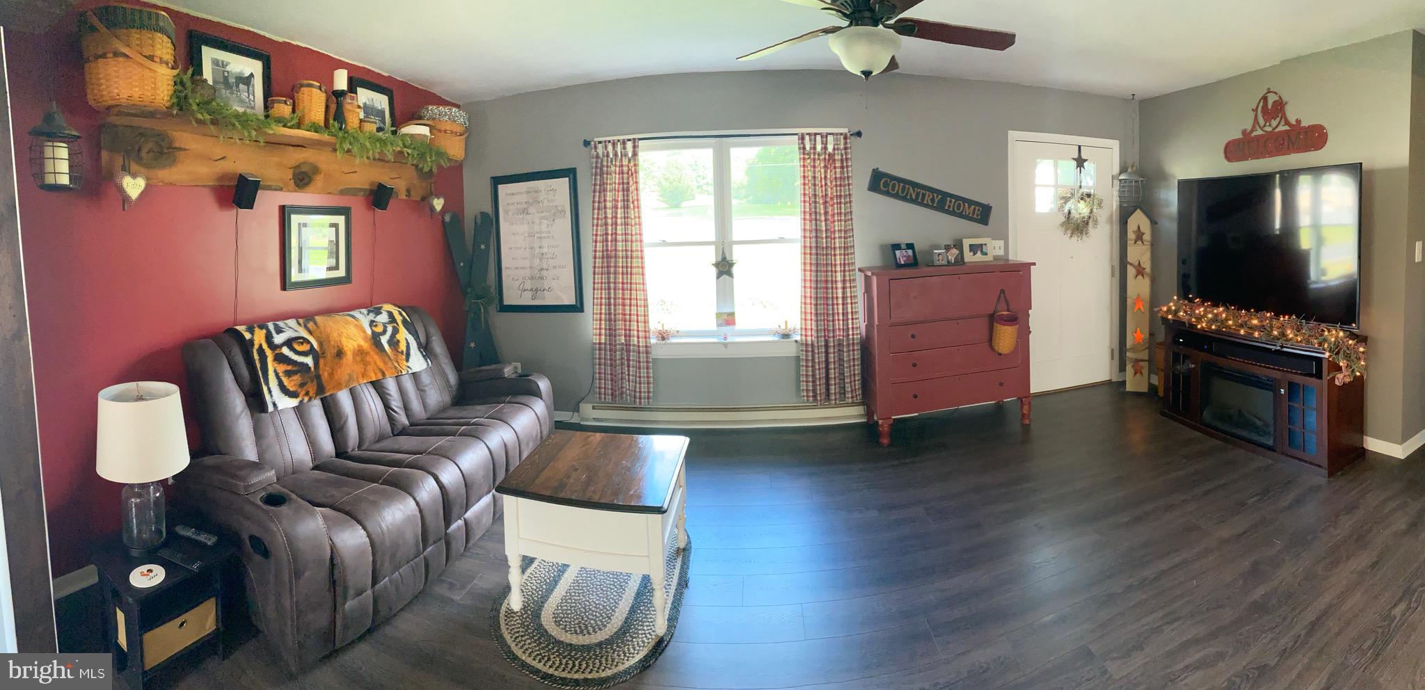 5607 Elizabethtown Road Palmyra, PA 17078 - Photo 16 of 32 Cozy Living room