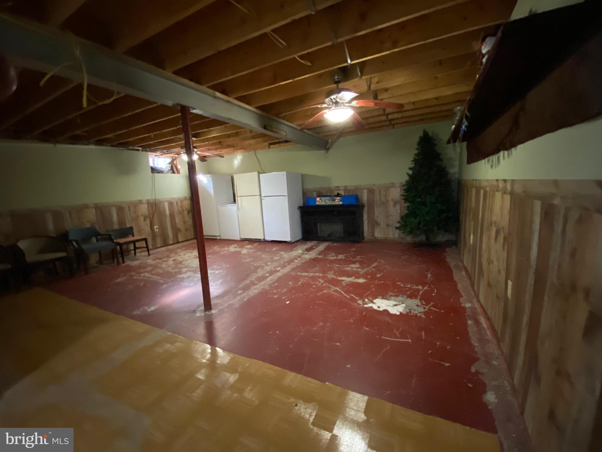 5607 Elizabethtown Road Palmyra, PA 17078 - Photo 29 of 32 Room to entertain!