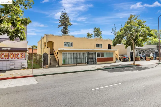 $849,000 | 3109 Sacramento Street, Berkeley, CA 94703