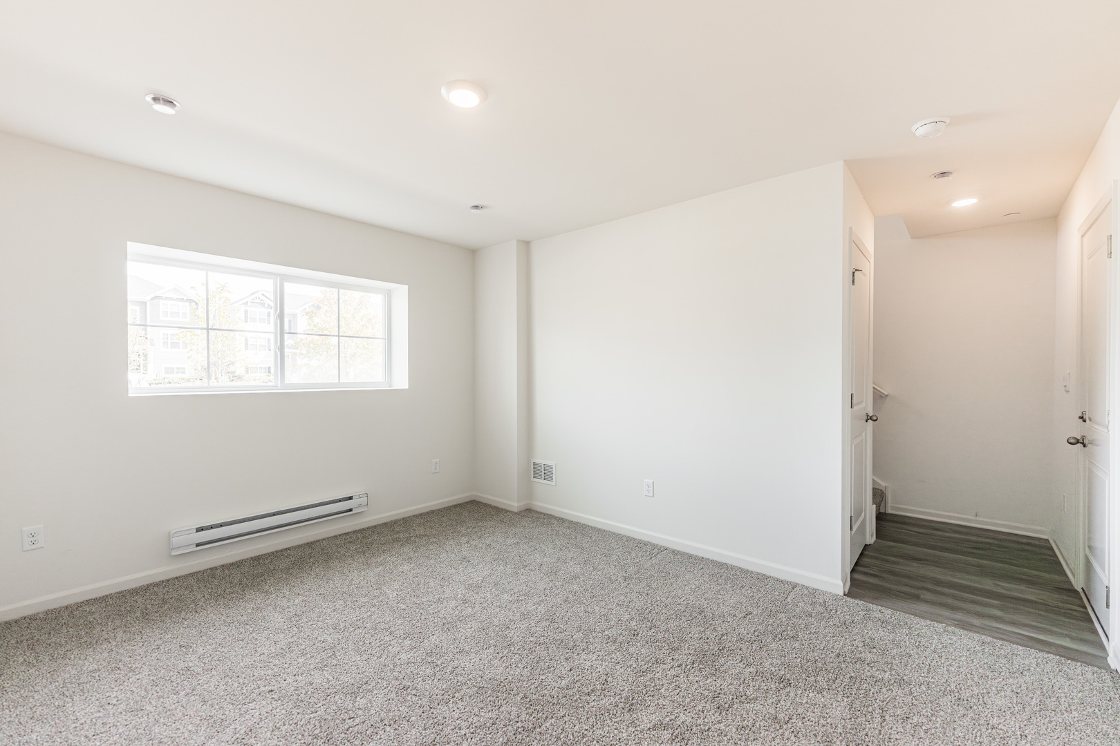 2016 Yellowstone Boulevard Mundelein, IL 60060 - Photo 26 of 30 a view of an empty room with a window