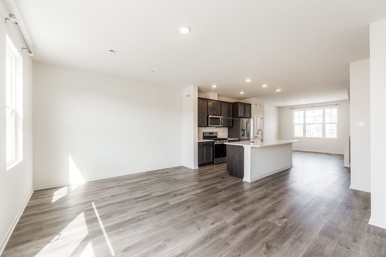 2016 Yellowstone Boulevard Mundelein, IL 60060 - Photo 9 of 30 a view of kitchen with wooden floor