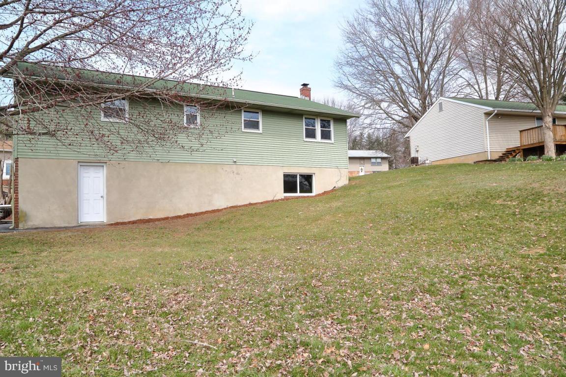 4 Briarcliff Road Elizabethtown, PA 17022 - Photo 20 of 21 Gallery Image 20