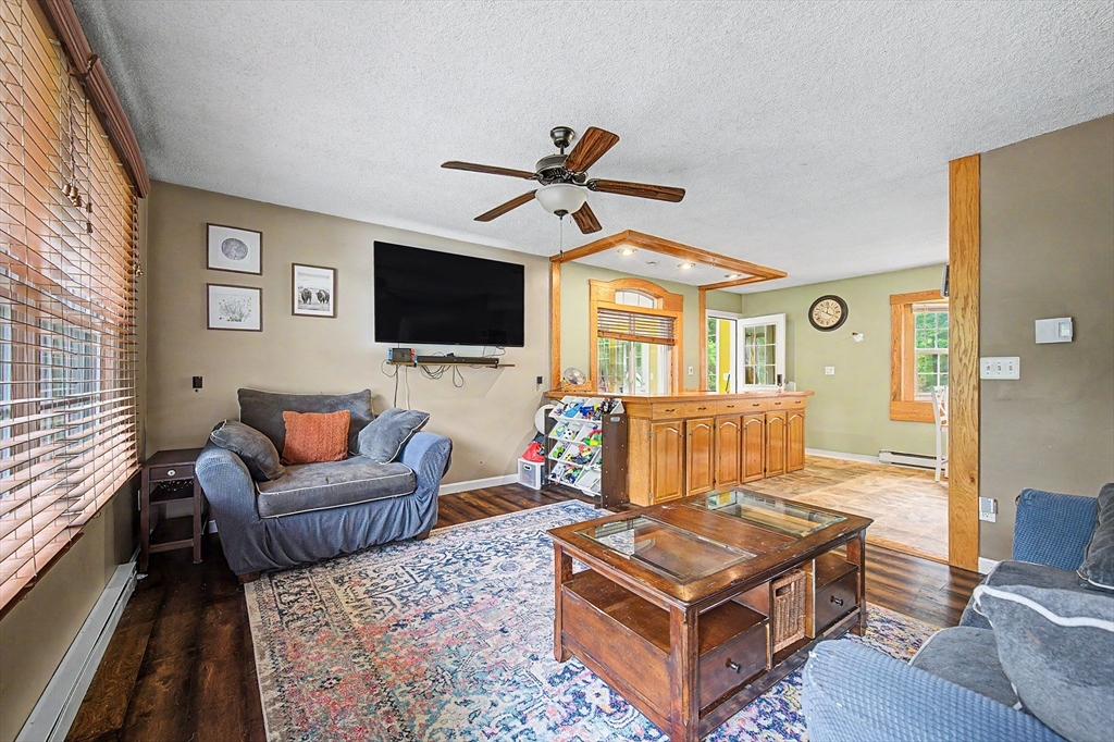 119 Dennison Cross Road Southbridge, MA 01550 - Photo 8 of 25