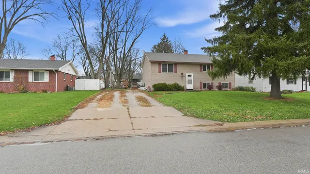 $175,000 | 1407 Melbourne Drive, New Haven, IN 46774