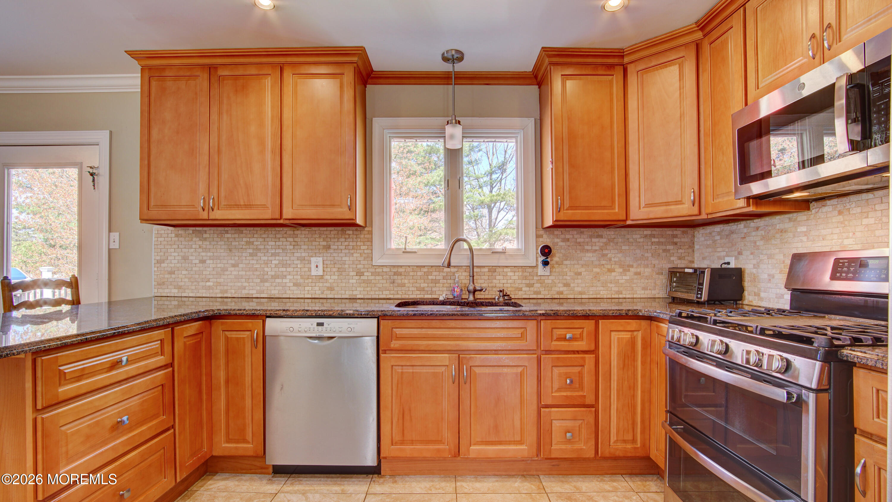 39 Royal Road Freehold, NJ 07728 - Photo 18 of 57 DSC07804And8more