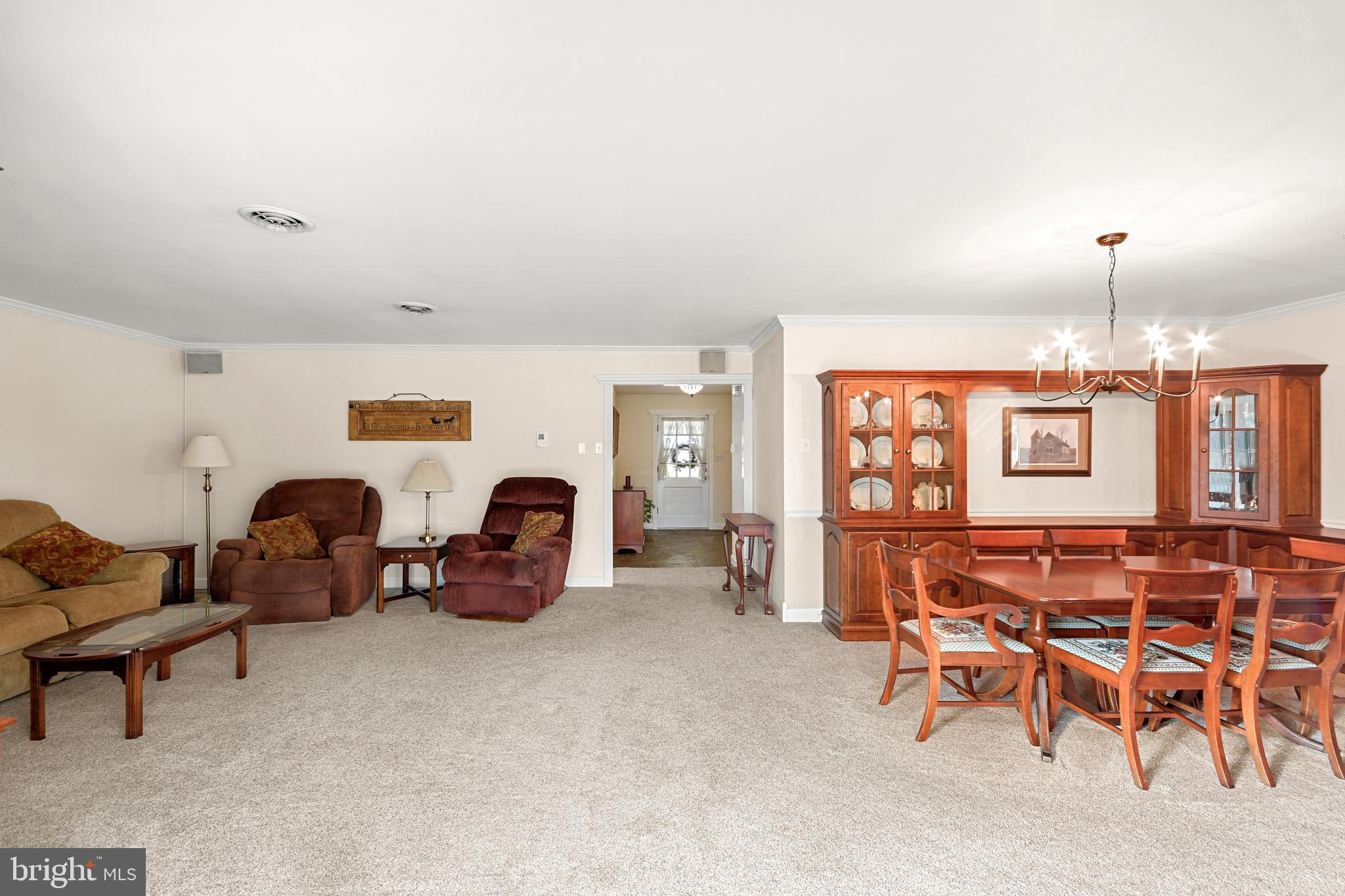 6123 Long Branch Road Frederick, MD 21701 - Photo 26 of 74 Dining room