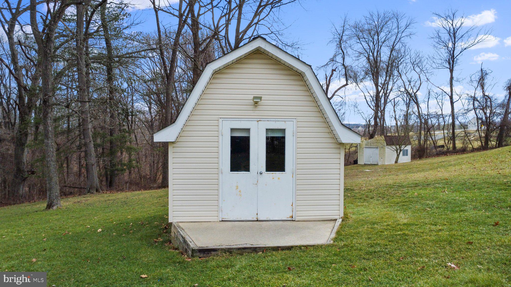 6123 Long Branch Road Frederick, MD 21701 - Photo 64 of 74 Storage shed, new roof