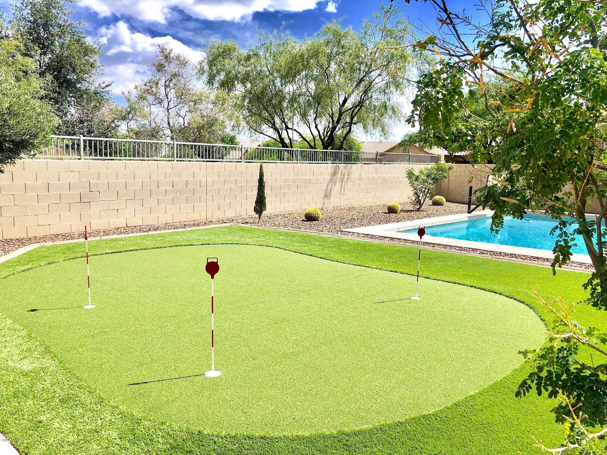 4053 West Saddlehorn Road Phoenix, AZ 85083 - Photo 11 of 47 Putting Green