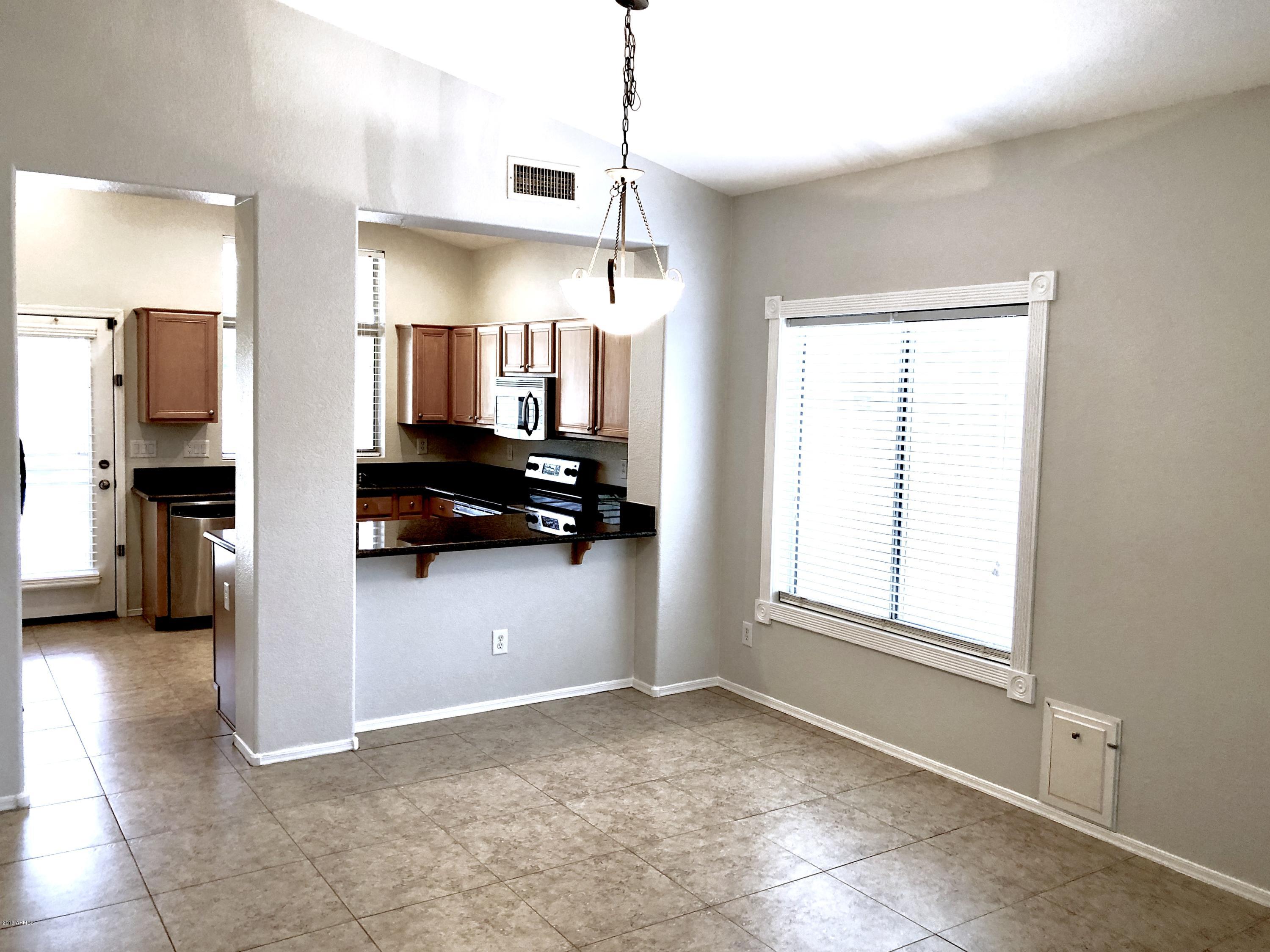 4053 West Saddlehorn Road Phoenix, AZ 85083 - Photo 3 of 47 Breakfast Bar