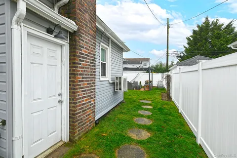 $599,000 | 2704 Beach Drive, Merrick, NY 11566