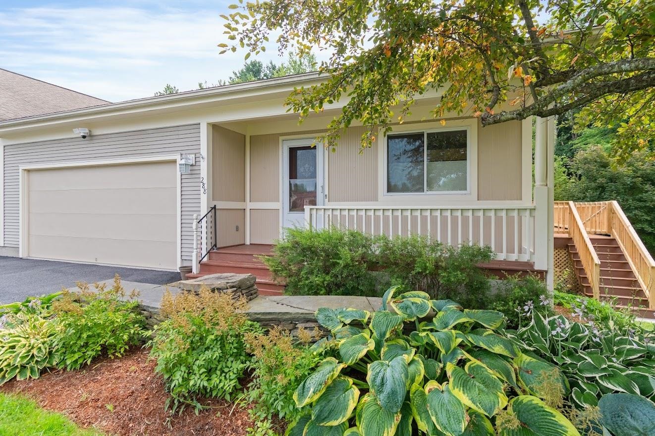 288 Whitewater Circle Williston, VT 05495 - Photo 4 of 54