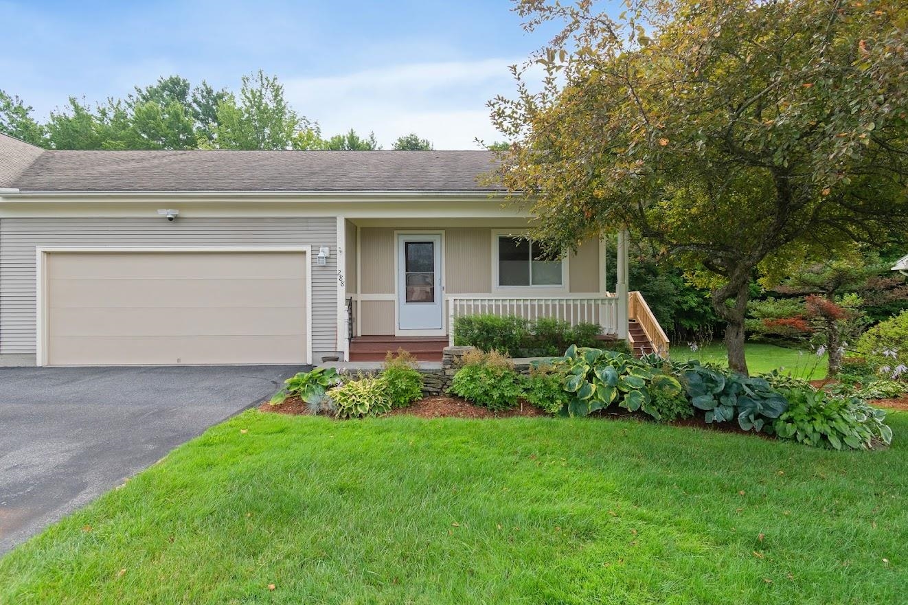 288 Whitewater Circle Williston, VT 05495 - Photo 6 of 54