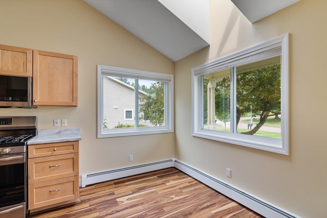 288 Whitewater Circle Williston, VT 05495 - Photo 9 of 54