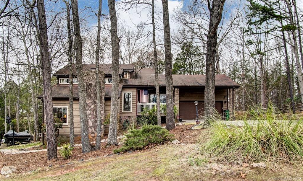 7714 Robin Crest Road Charlotte, NC 28226 - Photo 1 of 36 Gallery Image 1