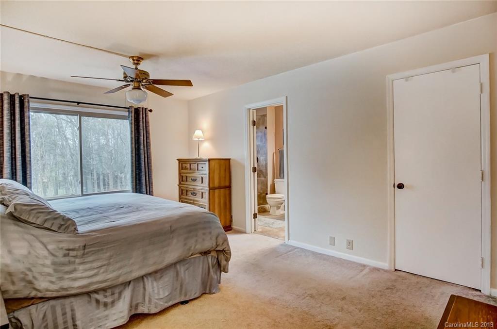 7714 Robin Crest Road Charlotte, NC 28226 - Photo 20 of 36 Gallery Image 20