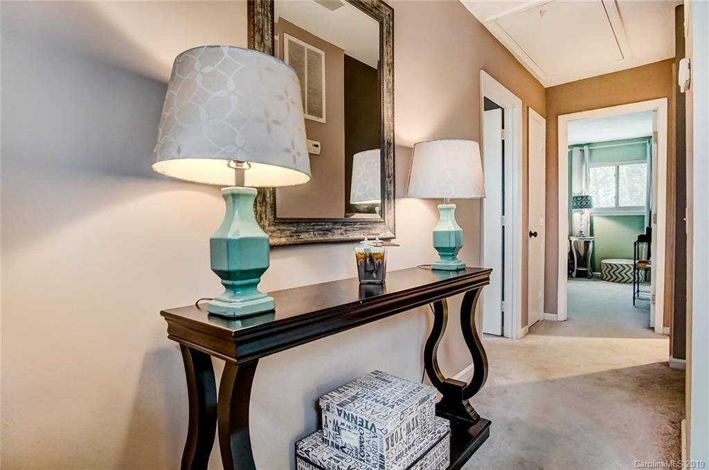 7714 Robin Crest Road Charlotte, NC 28226 - Photo 24 of 36 Gallery Image 24