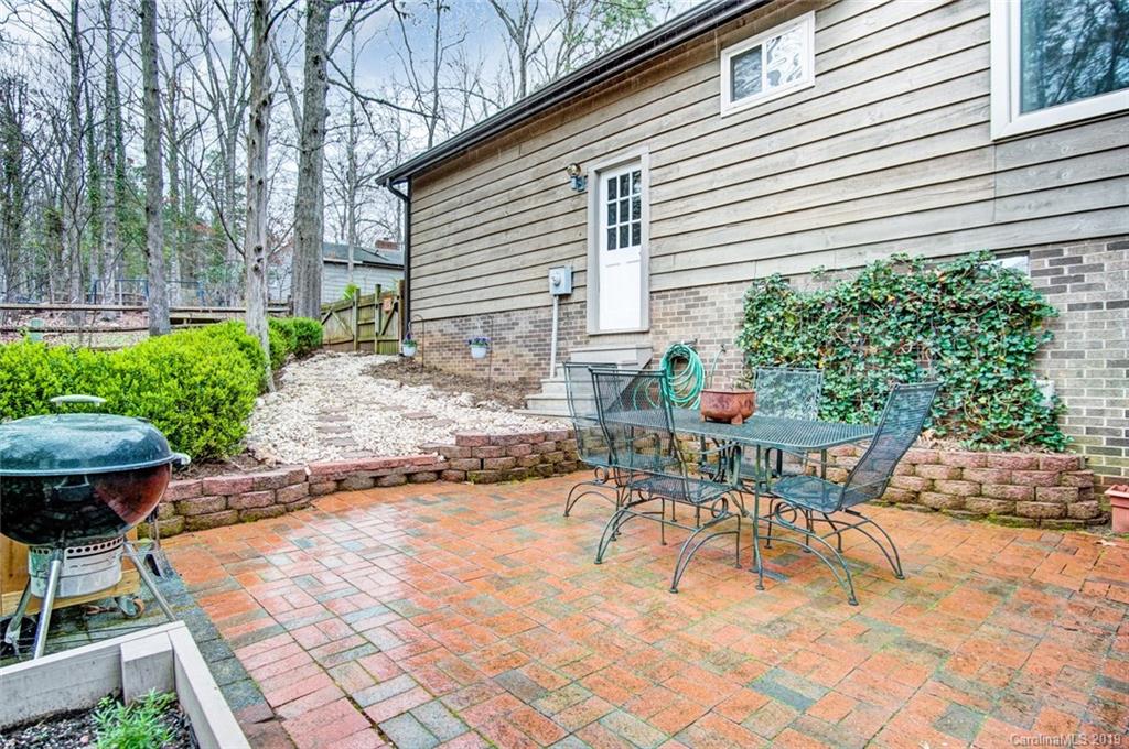 7714 Robin Crest Road Charlotte, NC 28226 - Photo 33 of 36 Gallery Image 33