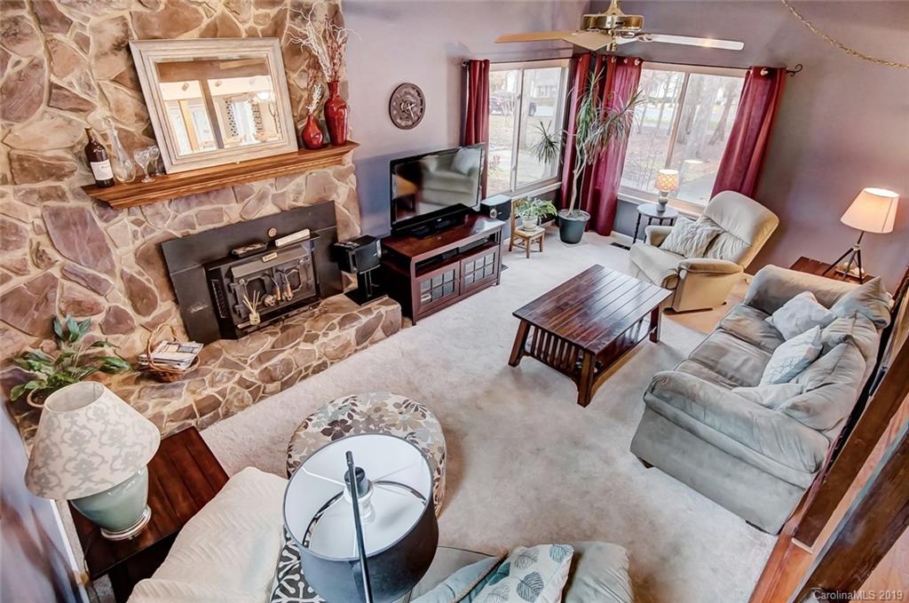 7714 Robin Crest Road Charlotte, NC 28226 - Photo 6 of 36 Gallery Image 6