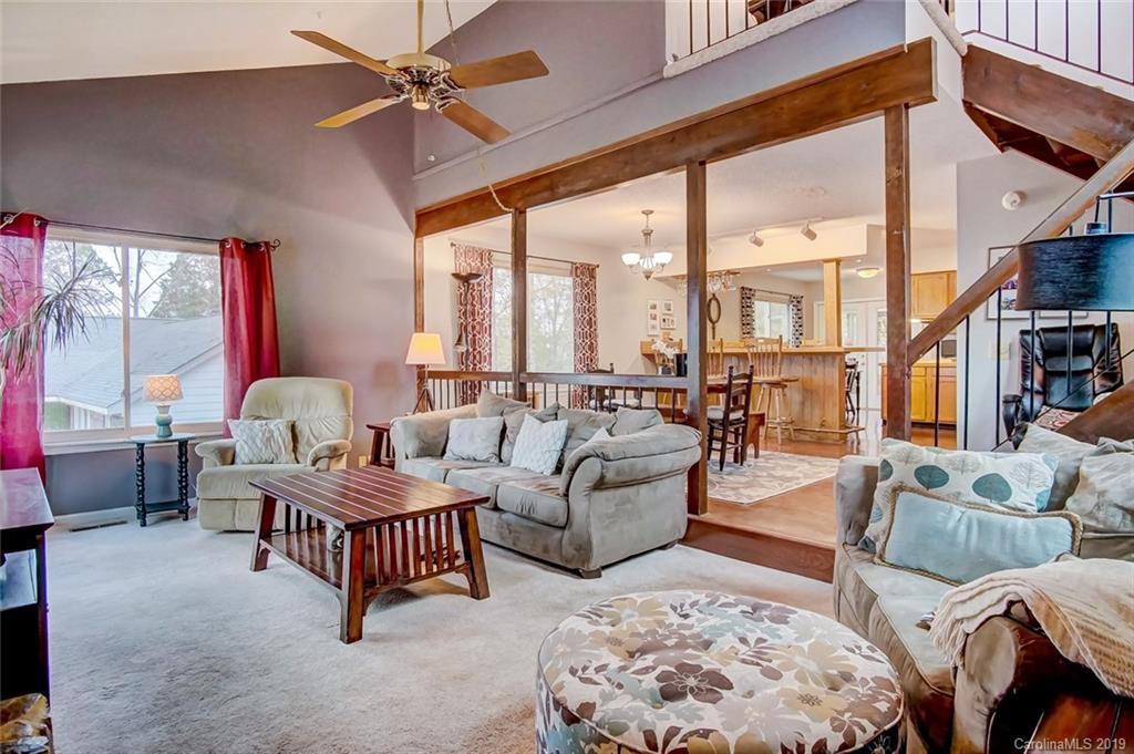 7714 Robin Crest Road Charlotte, NC 28226 - Photo 7 of 36 Gallery Image 7