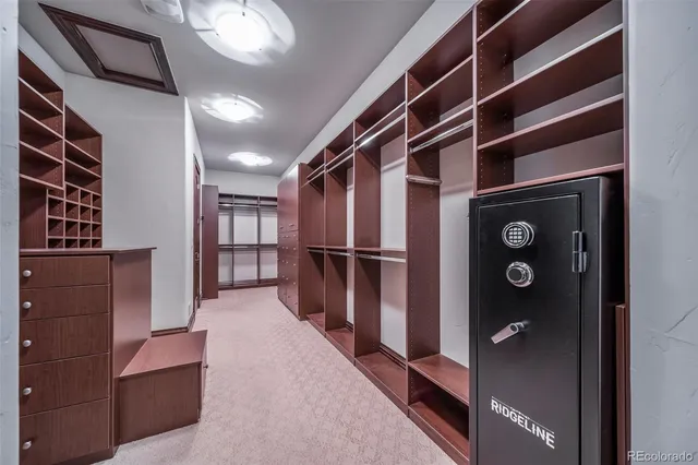 a view of walk in closet