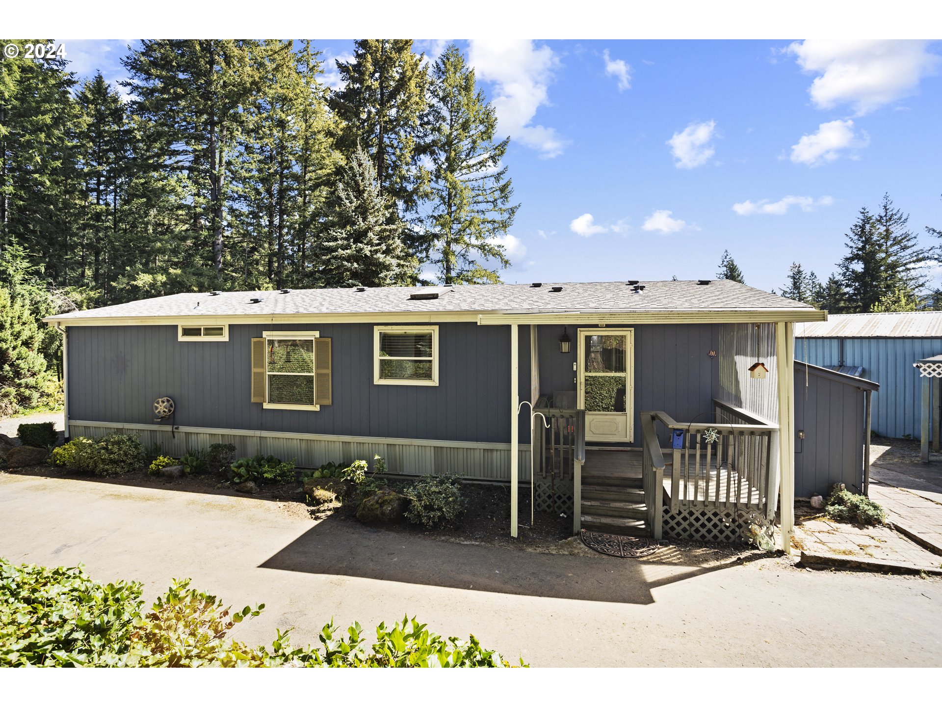 29064 South Baurer Road Colton, OR 97017 - Photo 3 of 37 front view of a house