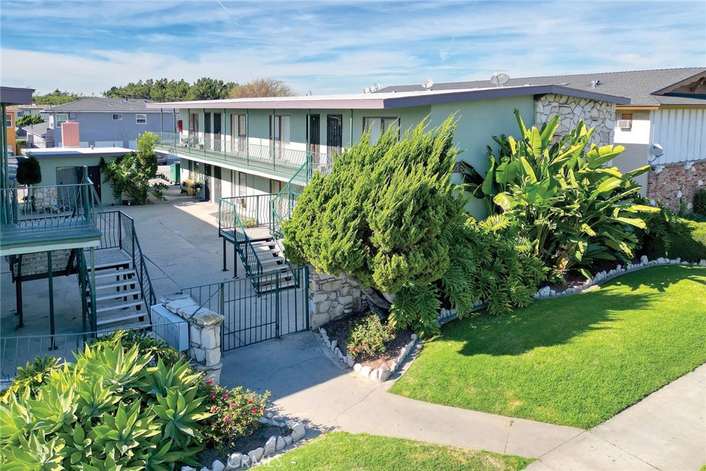 11517 Old River School Road Downey, CA 90241 - Photo 4 of 7