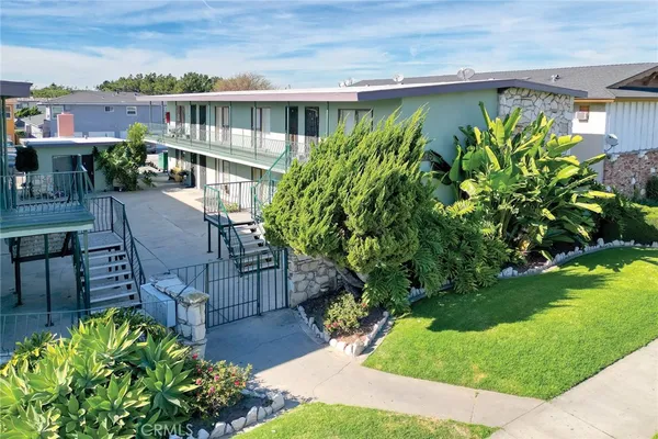 $3,800,000 | 11517 Old River School Road, Downey, CA 90241