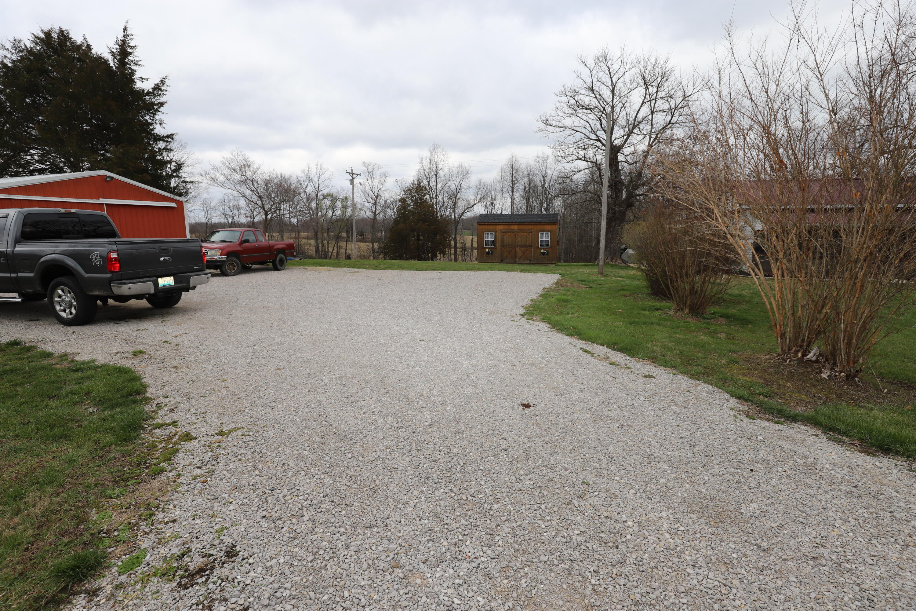 1600 Charles Elgin Road Eubank, KY 42567 - Photo 9 of 23 IMG_0270