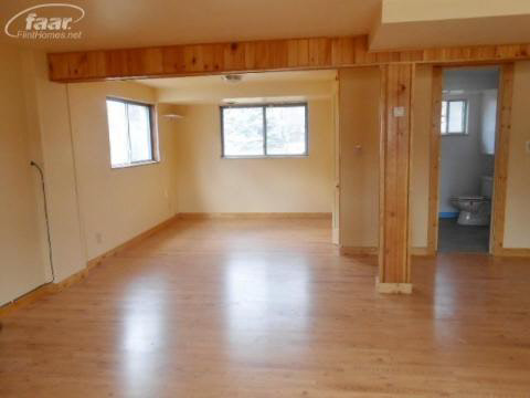1023 Springview Drive Flushing, MI 48433 - Photo 12 of 25 20352104-11.JPG