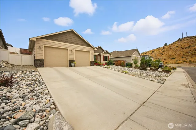 $530,000 | 479 Spring View Place, Chelan, WA 98816