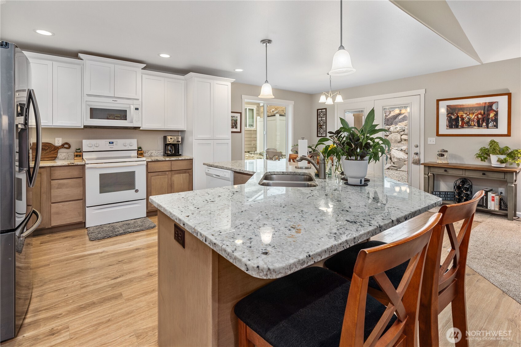 479 Spring View Place Chelan, WA 98816 - Photo 6 of 37