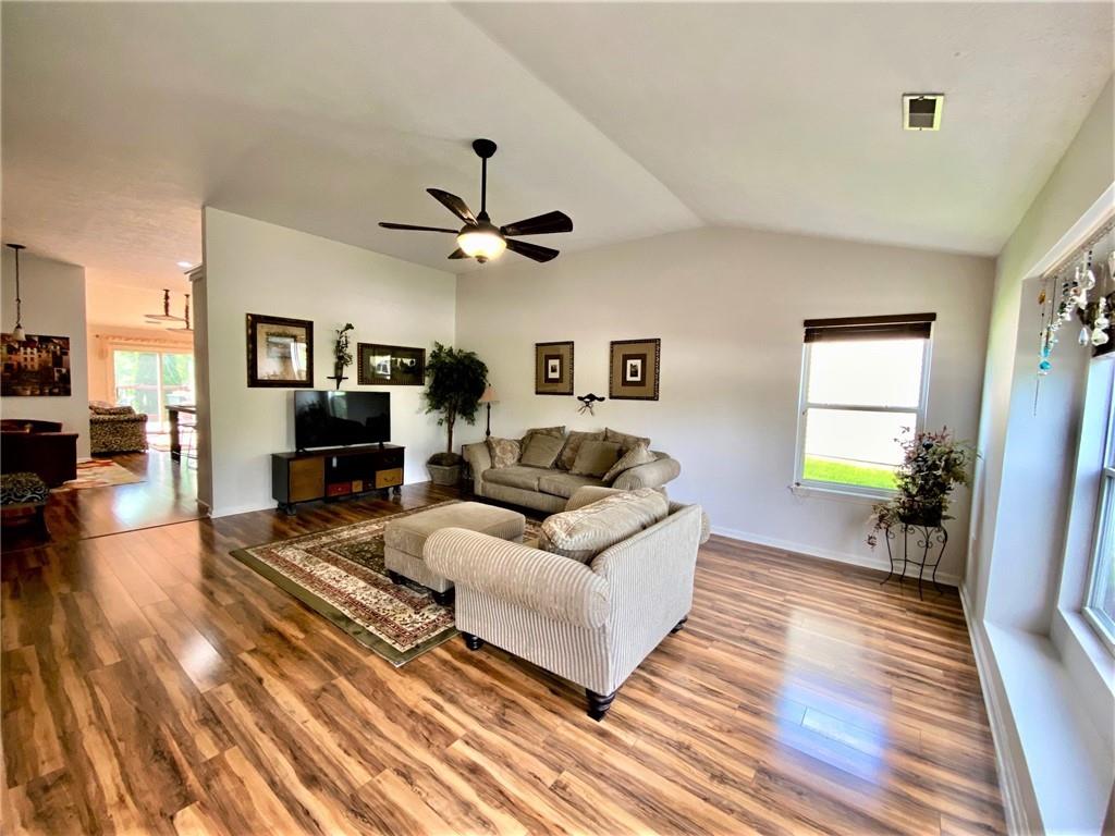 15045 Oak Road Carmel, IN 46033 - Photo 4 of 19