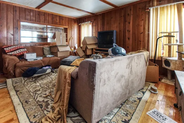 $169,000 | 1512 Glenwood Avenue, Joliet, IL 60435