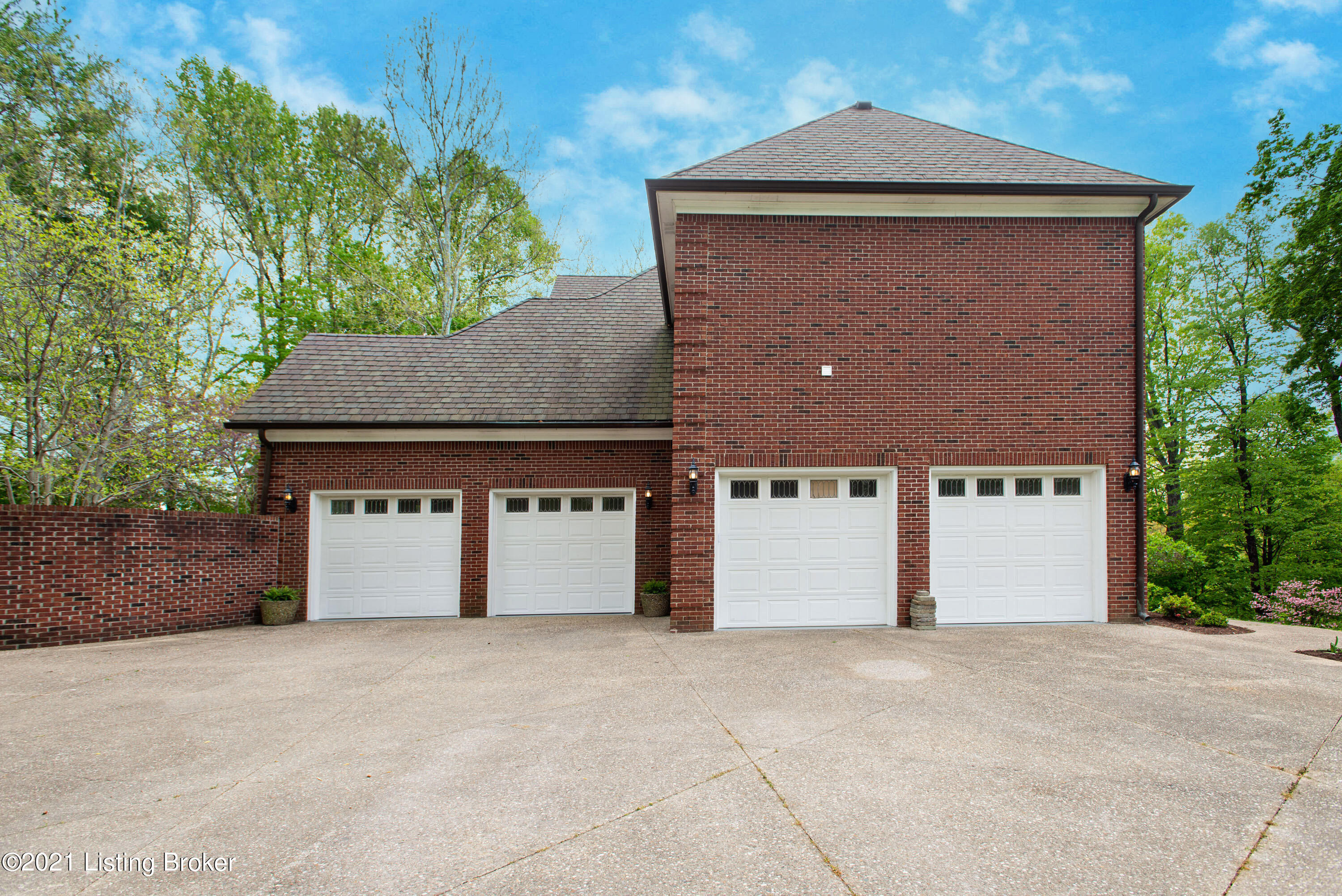 1306 Ridge Pointe Goshen, KY 40026 - Photo 11 of 111 Four Car Garage!