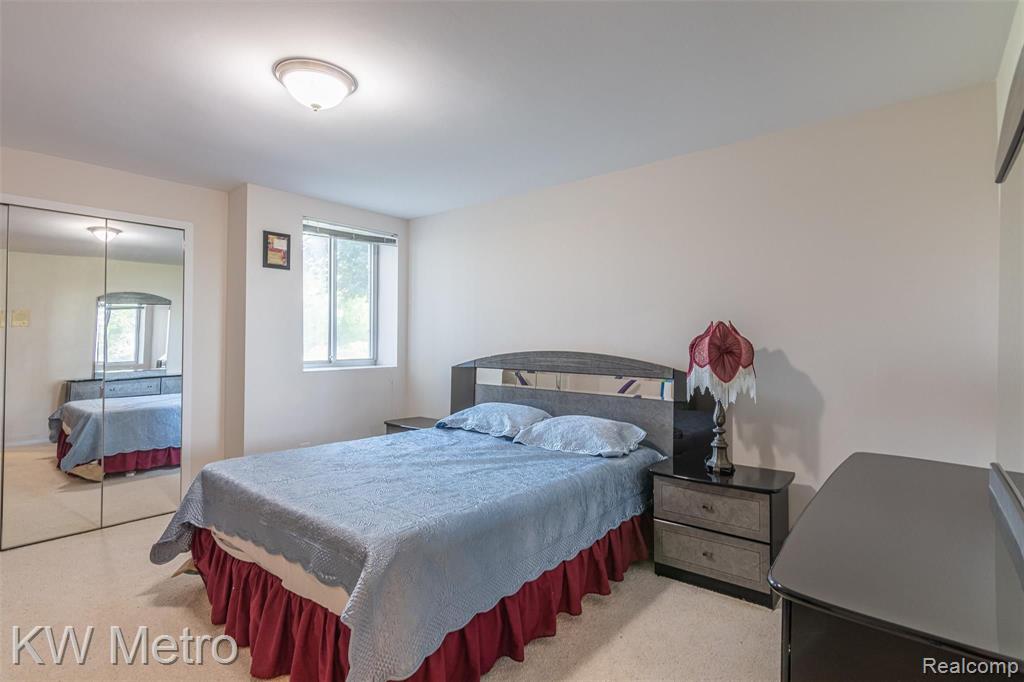 2085 Lone Pine Road West Bloomfield, MI 48302 - Photo 49 of 57