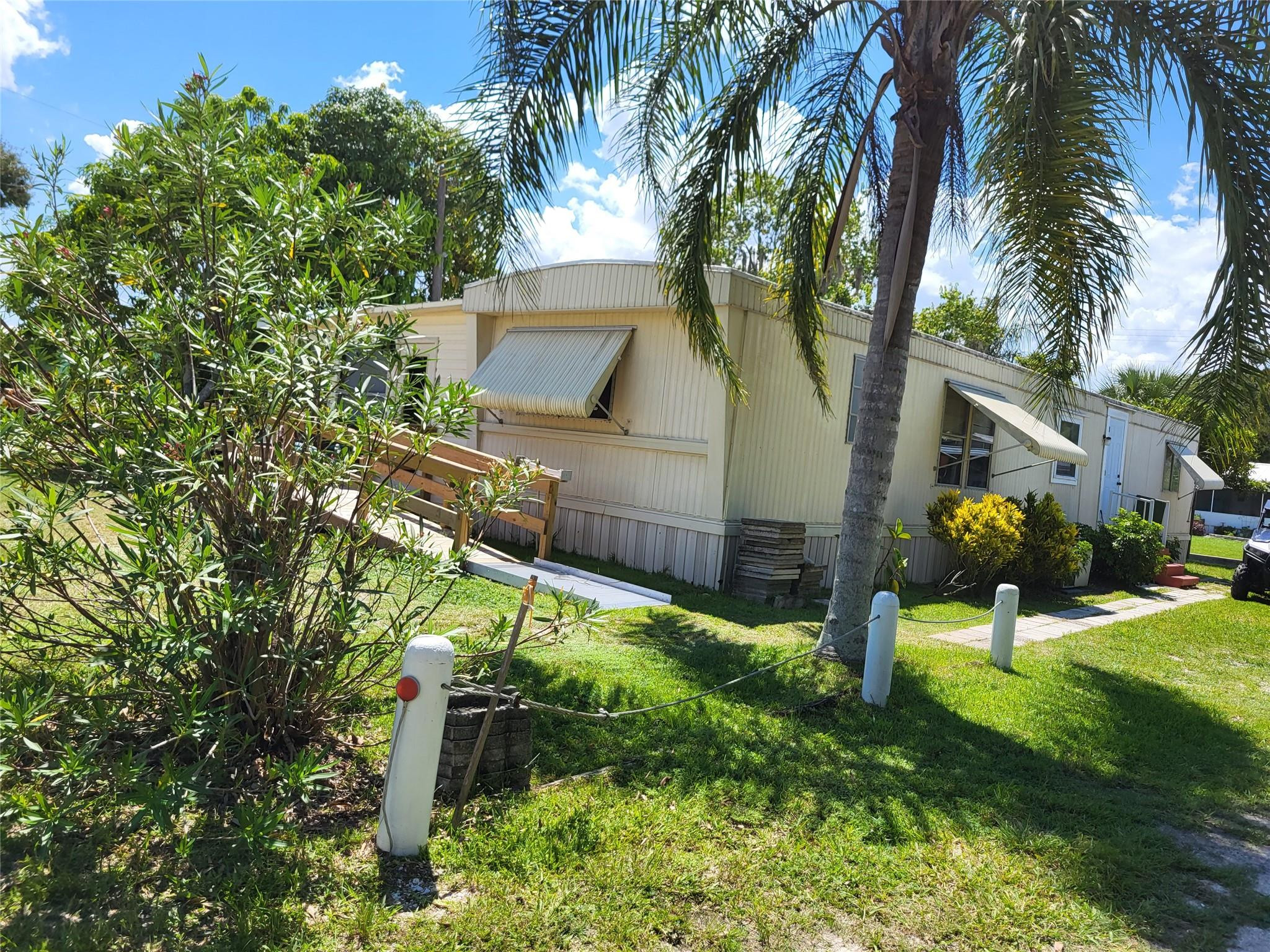 1051 Echo Avenue Moore Haven, FL 33471 - Photo 2 of 33 Photo 2