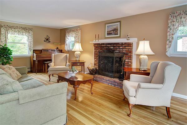18 Nagog Hill Road Littleton, MA 01460 - Photo 5 of 28 Gallery Image 5