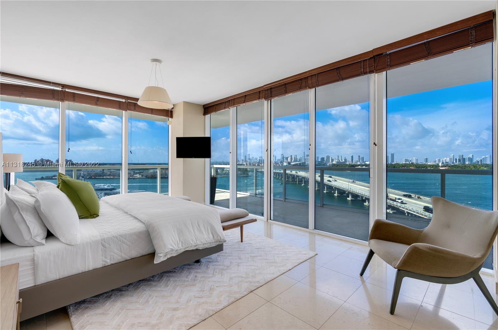 450 Alton Road, Unit 801 Miami Beach, FL 33139 - Photo 7 of 13 Gallery Image 7