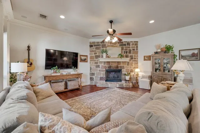 $796,000 | 8308 Johns Way, North Richland Hills, TX 76182