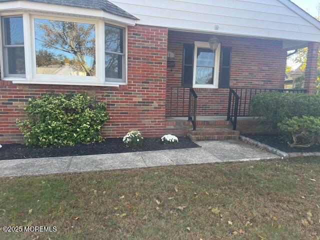11 Acacia Row Toms River, NJ 08755 - Photo 2 of 20 a front view of a house with garden