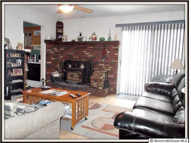 312 Diamond Road Jackson, NJ 08527 - Photo 3 of 14 Additional Photo