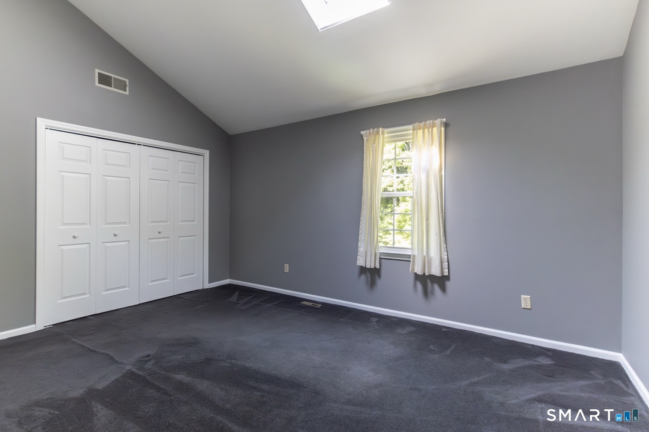 37 Vintage Road Trumbull, CT 06611 - Photo 27 of 39